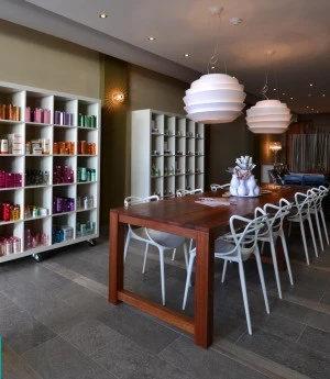 Blow Dry Bar Curacao